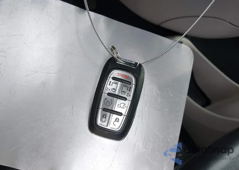 2018 Chrysler Pacifica Touring-L Plus из США, поврежденный, VIN 2C4RC1EG9JR203809